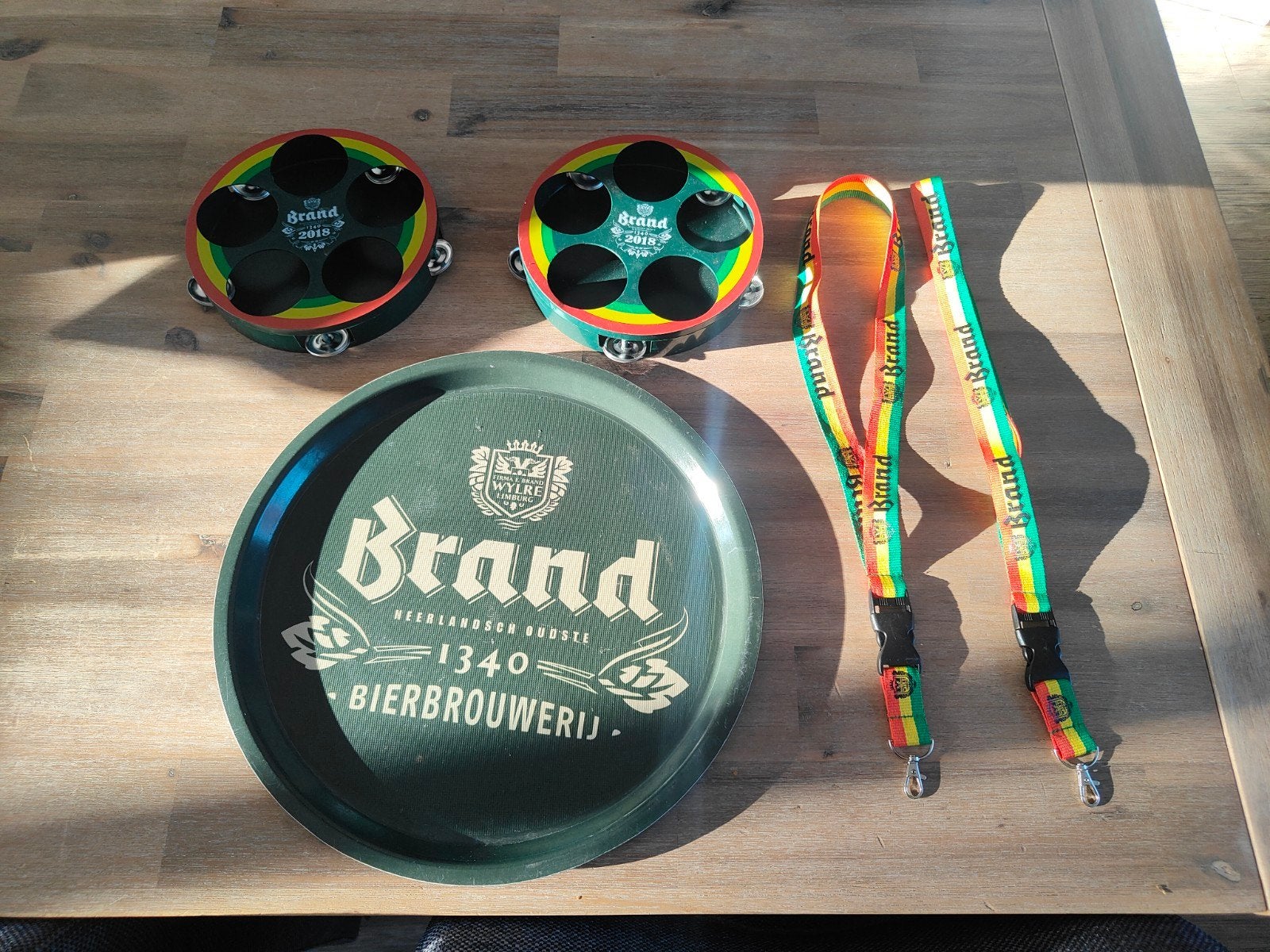 Brand Bier promotieartikelen: dienblad, tamboerijnen,, Verzamelen, Ophalen of Verzenden, Gebruikt, Gebruiksvoorwerp