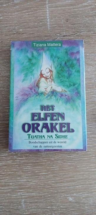 Het Elfen Orakel Tiziana Mattera 55 kaarten spiritualiteit, Spiritualiteit algemeen, Ophalen of Verzenden, Zo goed als nieuw, Tiziana Mattera