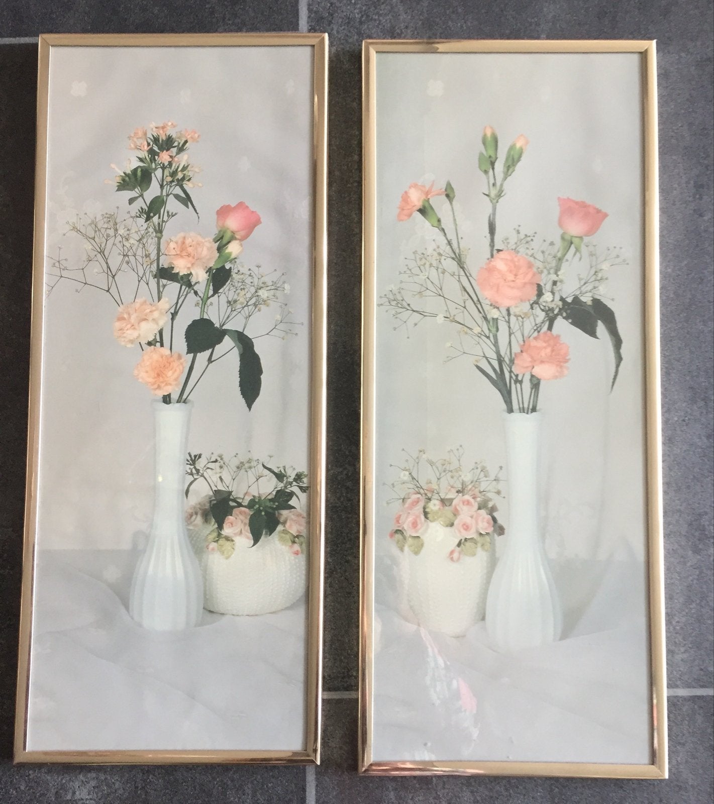 Set van 2 ingelijste bloemenprints - Roze anjers, Minder dan 50 cm, Gebruikt, Ophalen of Verzenden, Print