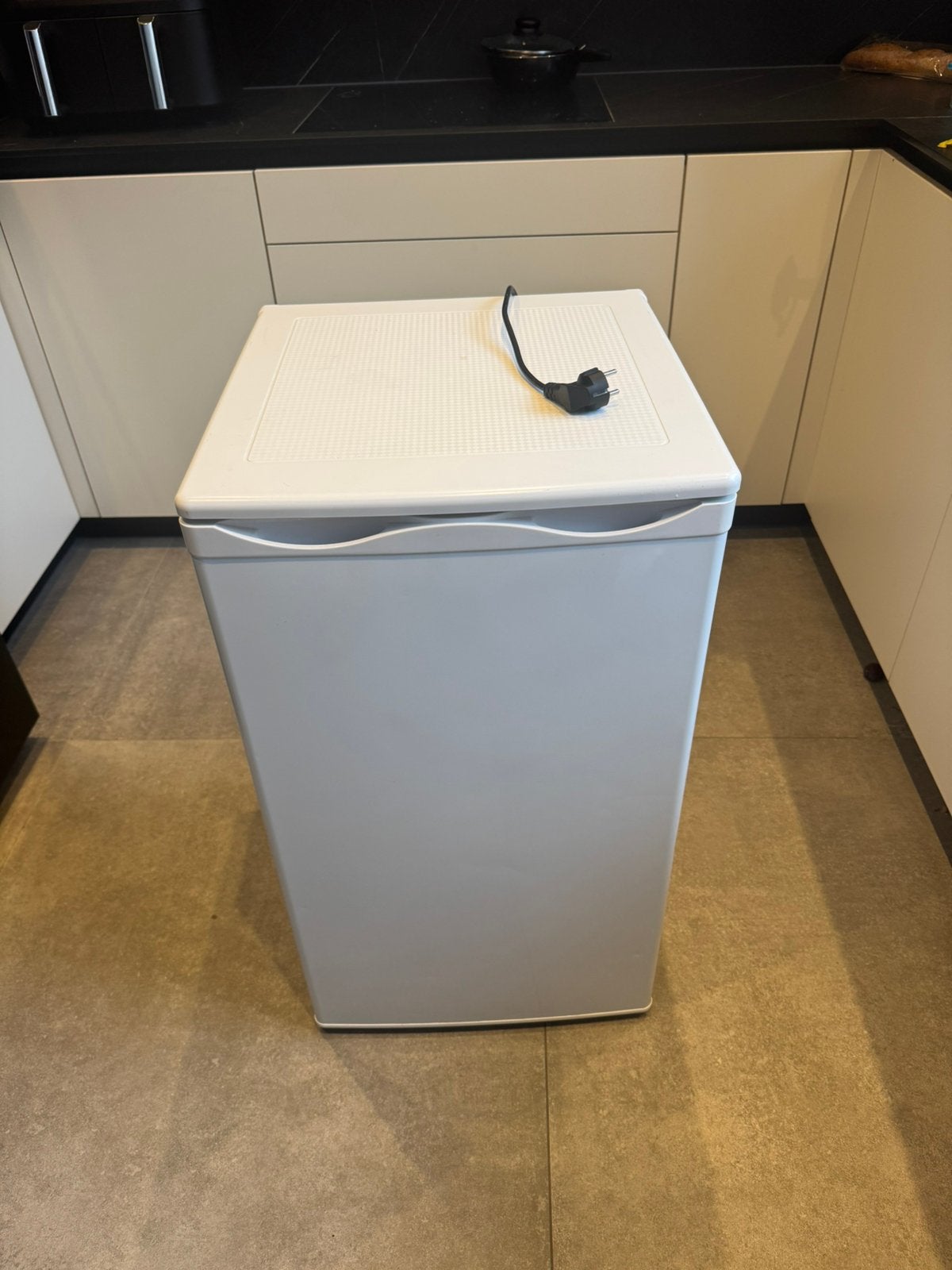 Vriezer / Diepvrieskast – Goed werkend – Nette staat, Ophalen, Zo goed als nieuw, Minder dan 60 cm, Minder dan 85 cm