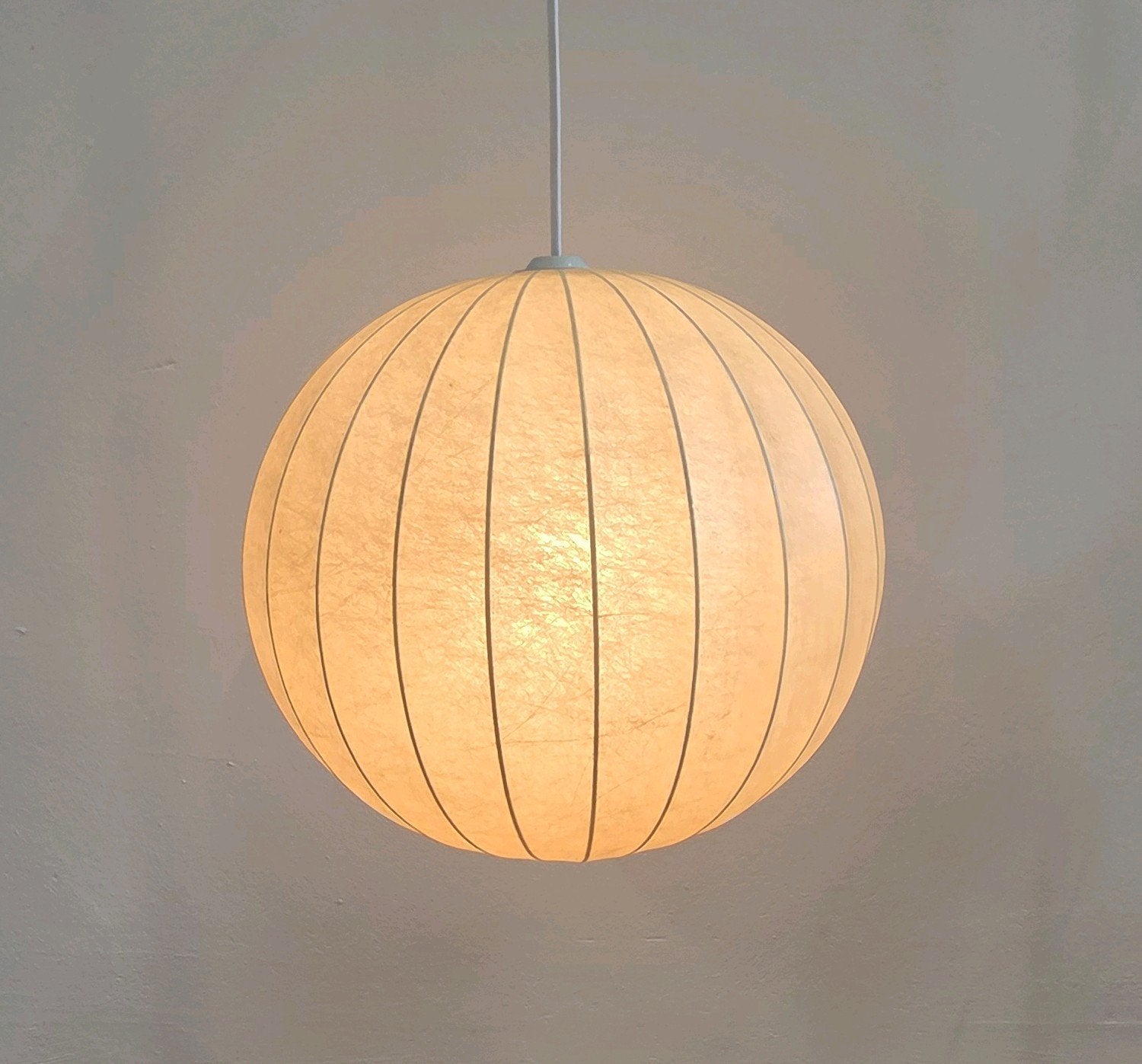 Mid-Century moderne Cocoon plafondlamp Castiglioni jaren '60, Huis en Inrichting, Ophalen, Kunststof, E27 (groot), Zo goed als nieuw