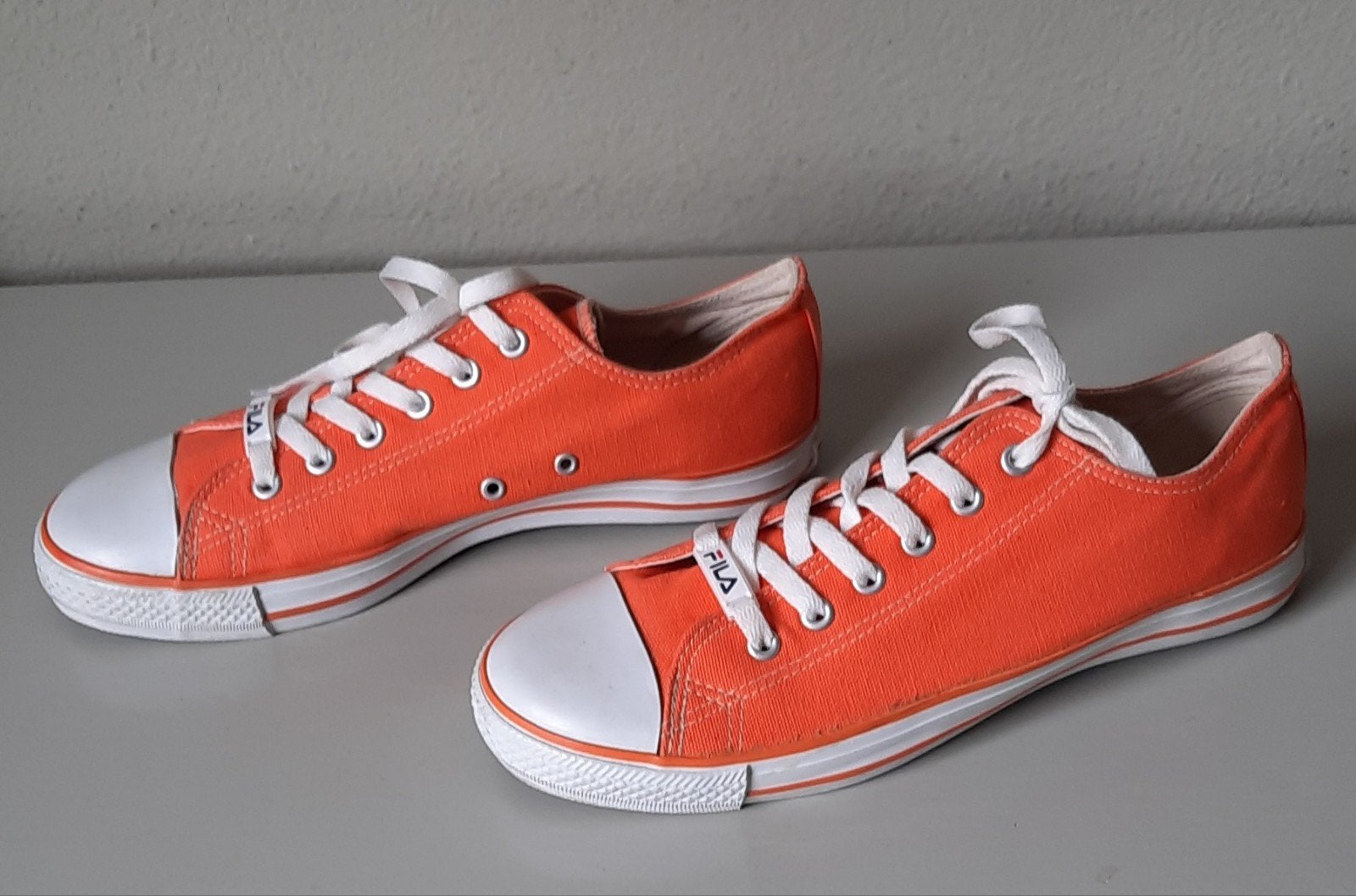 Sneakers merk Fila maat 39 / ORANJE, Ophalen of Verzenden, Zo goed als nieuw, Espadrilles of Moccasins, Fila