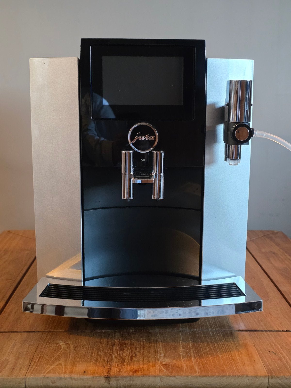 jura S8 evt met coolcontrol inclusief onderhoudsbeurt, Witgoed en Apparatuur, Koffiezetapparaten, 10 kopjes of meer, Ophalen of Verzenden