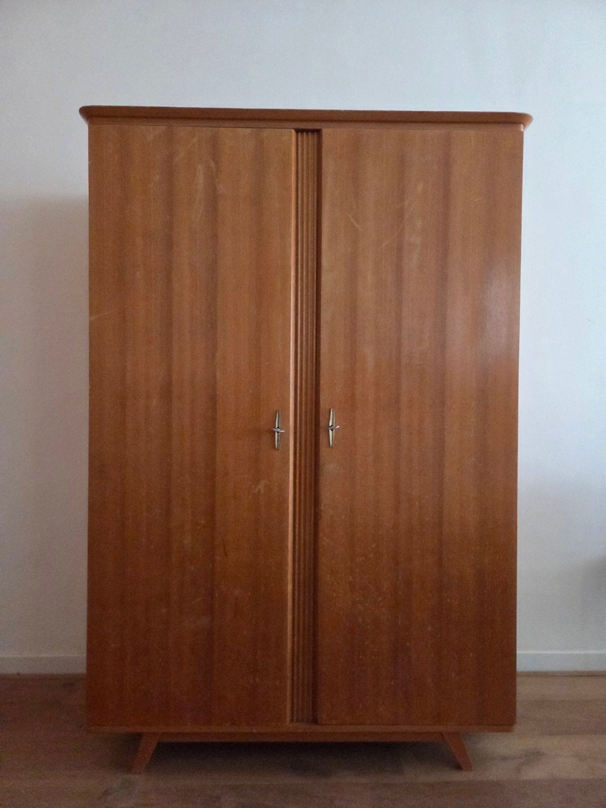 ​Vintage Mid-Century Kledingkast (Teak look, '50/'60), Ophalen, Met deur(en), Gebruikt, 100 tot 150 cm