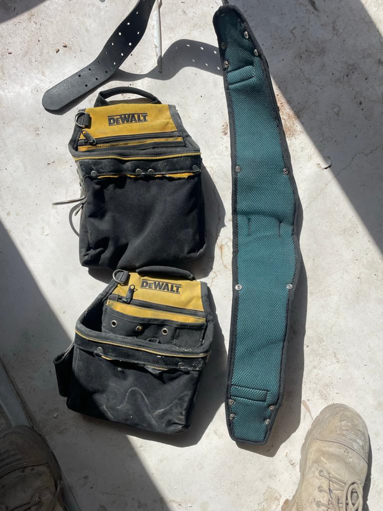 DeWalt spijkerschort met twee zakken, Doe-het-zelf en Verbouw, Ophalen of Verzenden, Gebruikt