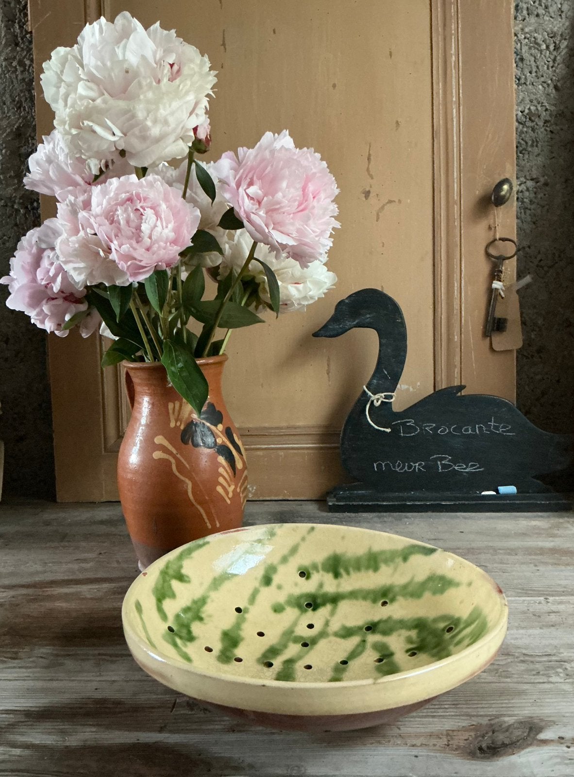 Mooi geglazuurde aardewerk vergiet, fruittest., Antiek en Kunst, Curiosa en Brocante, Ophalen of Verzenden