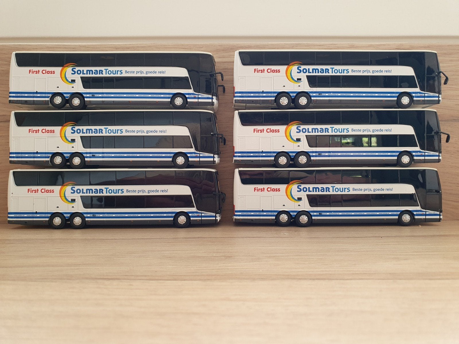Holland Oto 6 stuks Van Hool Astromega Solmar Tours 1:87, Hobby en Vrije tijd, Ophalen of Verzenden, Zo goed als nieuw, Bus of Vrachtwagen