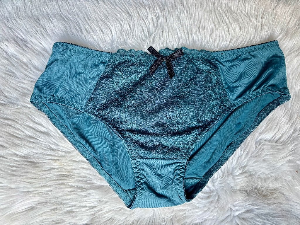 Groen satijnen Slipje - brede heup - L, Kleding | Dames, Verzenden, Groen, Slip