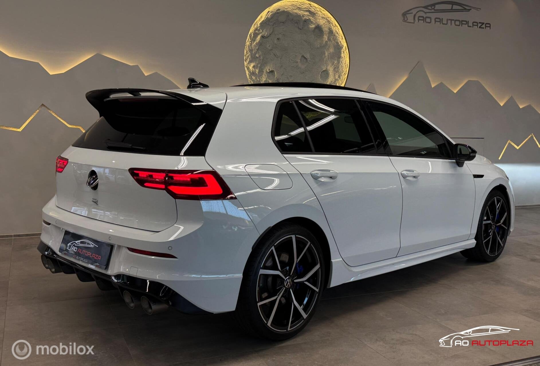 Volkswagen Golf 2.0 TSI R 4Motion Performance Panorama/Akrap, Auto's, Volkswagen, 4 cilinders, 1984 cc, 320 pk, Leder