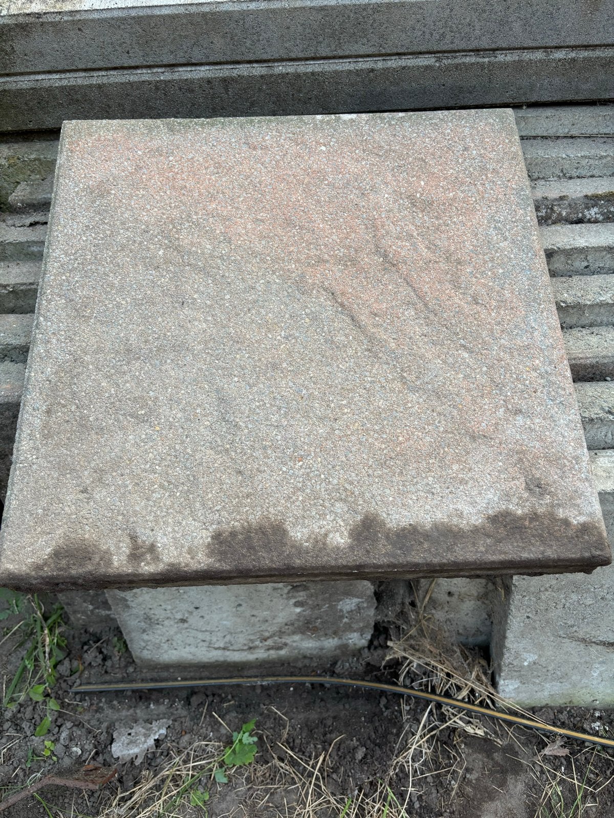 Partij mooie terrastegel, rood grijs gemeleerd met structuur, Ophalen, Gebruikt, 10 m² of meer, Beton