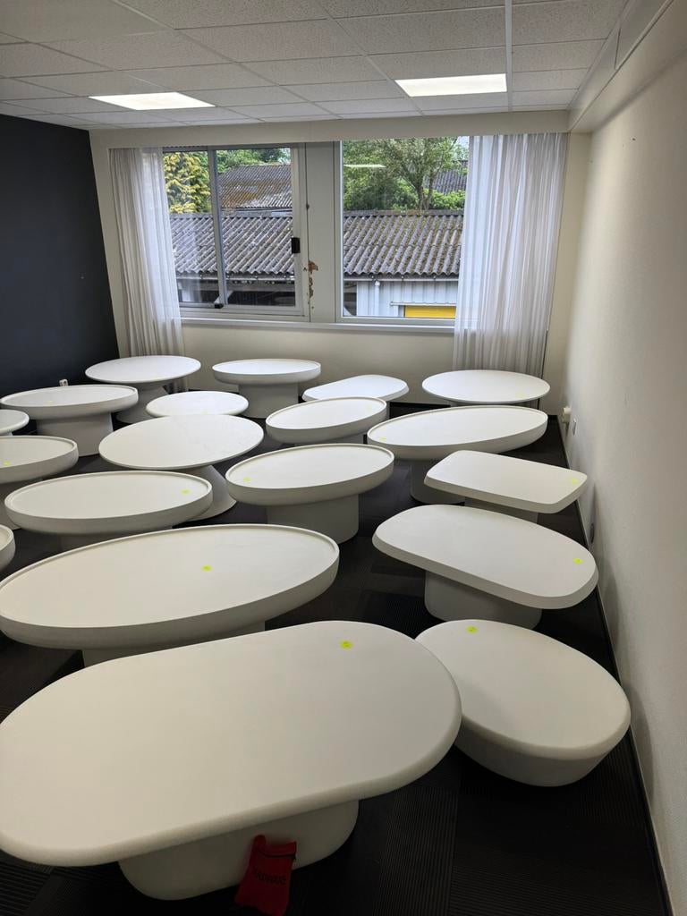 Betoncire salontafels actie actie actie 50 per stuk!