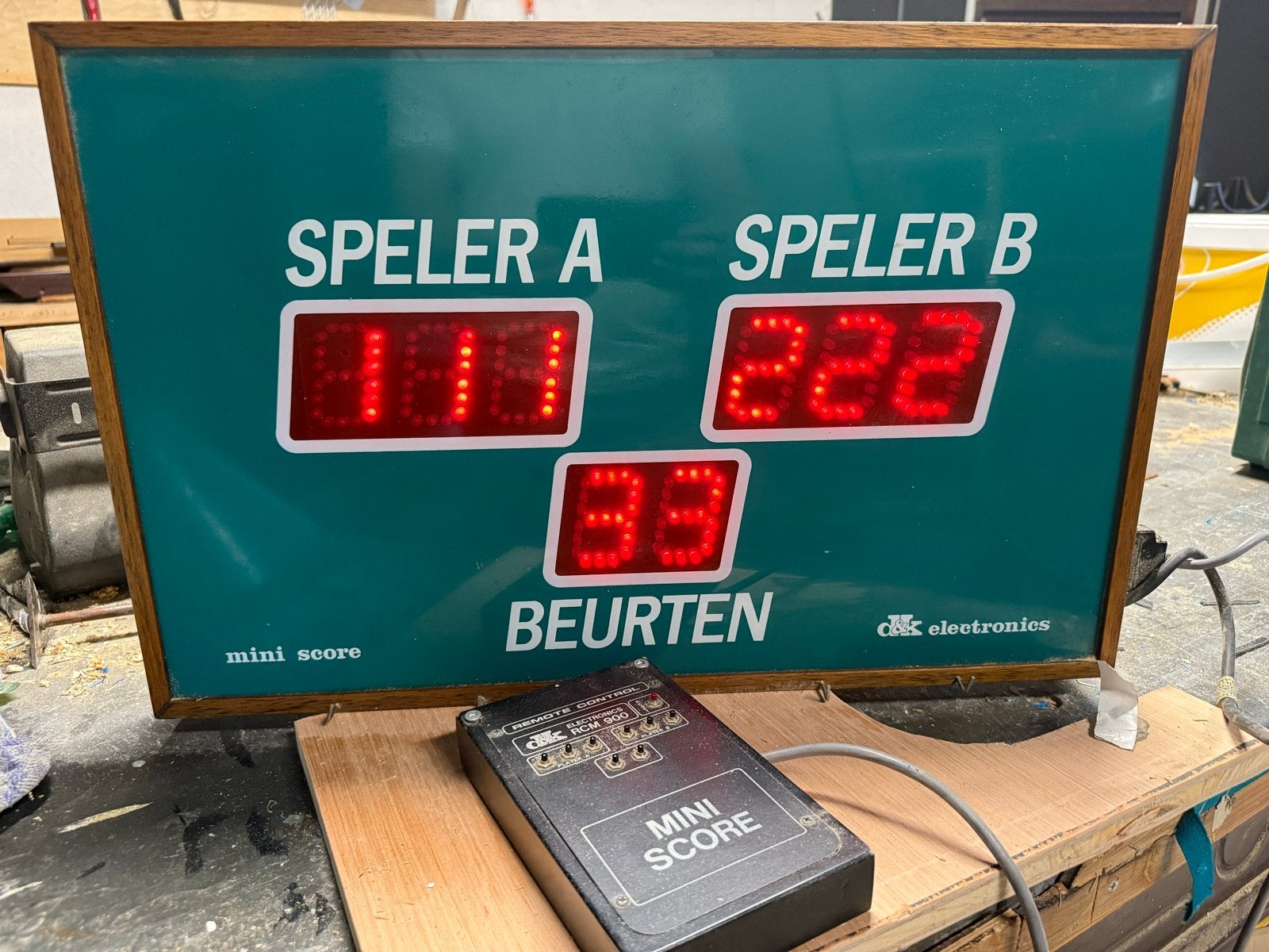 D&K scorebord met kabel (afstandsbediening), Ophalen, Gebruikt, Keu of Ballen
