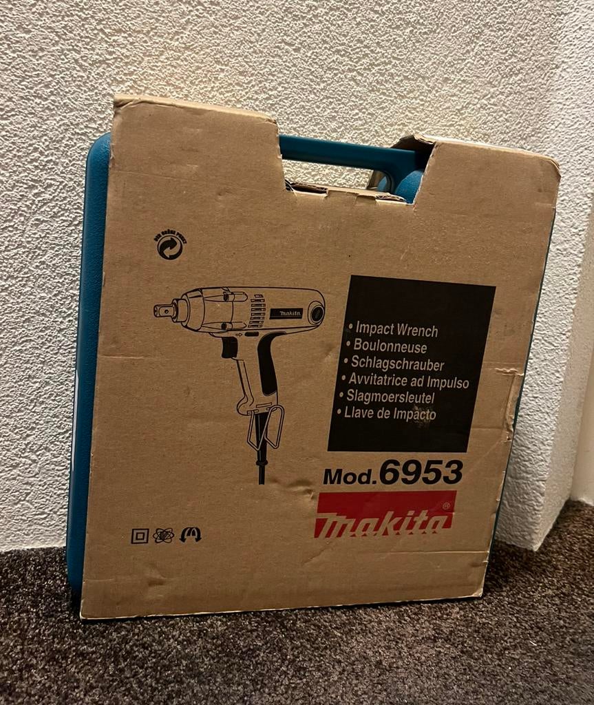 Makita Slagmoersleutel 6953, Doe-het-zelf en Verbouw, Gereedschap | Boormachines, Ophalen of Verzenden, Nieuw, Minder dan 400 watt