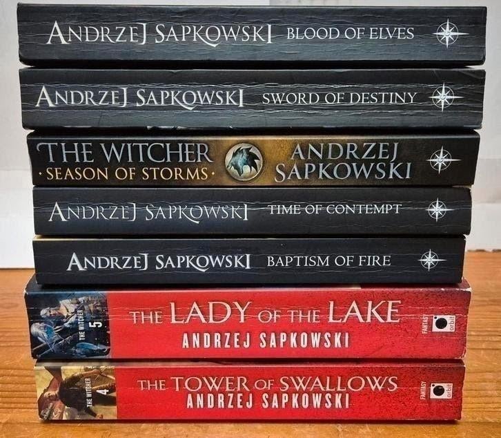 Andrzej Sapkowski 7x The Witcher English language, Ophalen of Verzenden, Gelezen