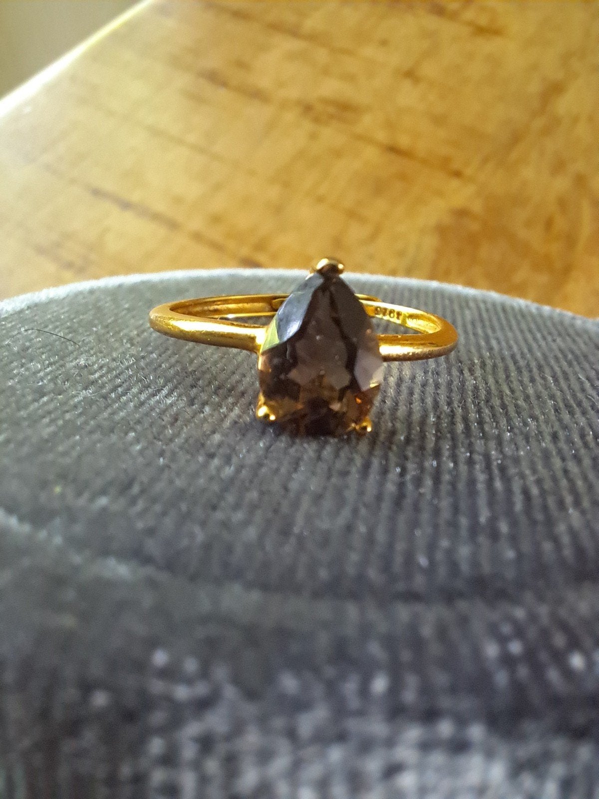 Rookkwarts ring, Geel, Ophalen of Verzenden, Zo goed als nieuw, Dame of Heer