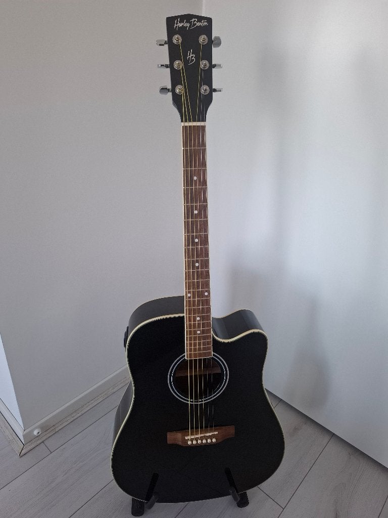 HB dreadnought westerngitaar met pickup D-120CE BK, Muziek en Instrumenten, Snaarinstrumenten | Gitaren | Akoestisch, Zo goed als nieuw