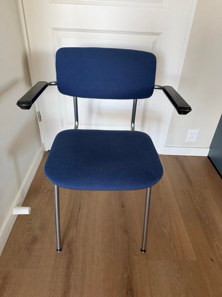 Vintage Gispen 1235 stoel blauw ribstof Nederlands Design, Ophalen, Gebruikt, Blauw, Eén