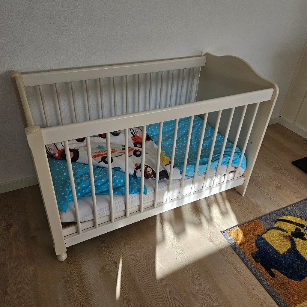 BABY BED WIT MDF, Gebruikt, Minder dan 140 cm, Minder dan 70 cm, Ophalen