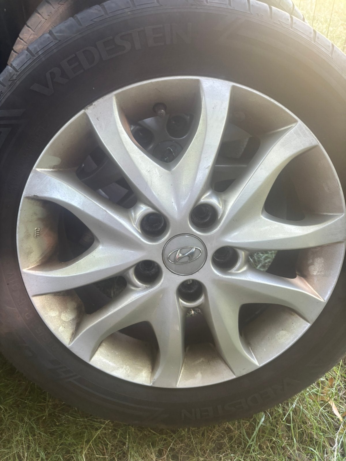 Velgen met zomerbanden Hyundai 205/55 R16, 16 inch, Banden en Velgen, Zomerbanden, 205 mm
