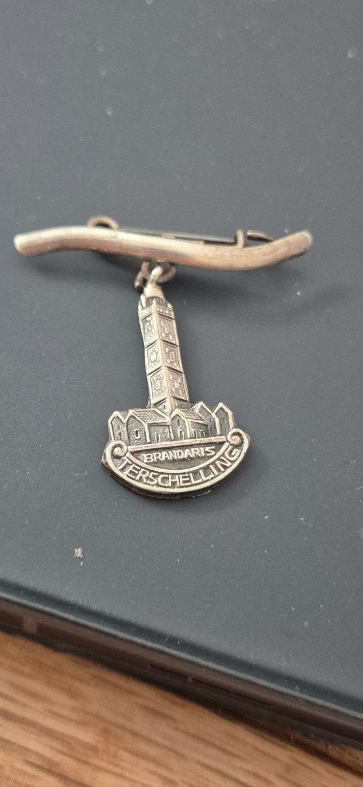 Broches Brandaris Terschelling, Ophalen