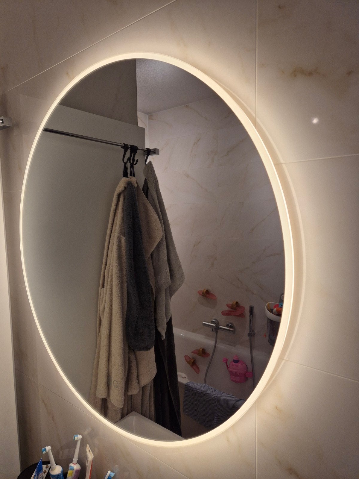 Badkamerspiegel met verlichting - Rond, Huis en Inrichting, Ophalen, Rond, Zo goed als nieuw, 75 tot 100 cm