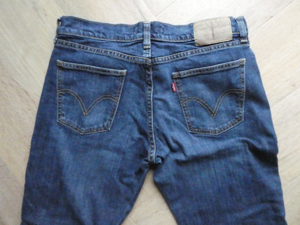 Mooie dames Levi 10529 Bootcut spijkerbroek maat 31-34, Ophalen of Verzenden, Zo goed als nieuw, Blauw, W30 - W32 (confectie 38/40)