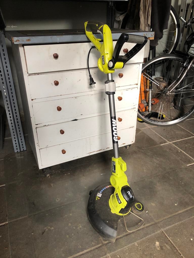 Ryobi RLT6130 Elektrische Grastrimmer - 600W, Ophalen, Gebruikt, 10 tot 30 cm, Elektrisch