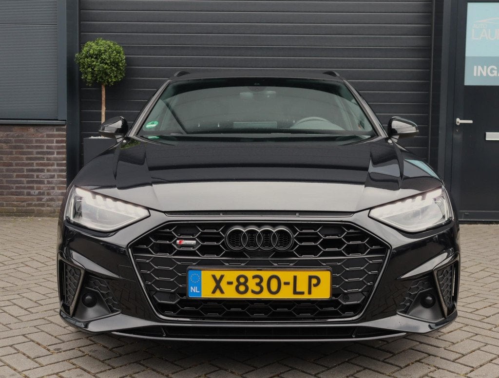 Audi A4 Avant 40 TFSI S edition Competition | Trehaak | Digi, Auto's, Audi, Gebruikt, 4 cilinders, 1984 cc, Zwart