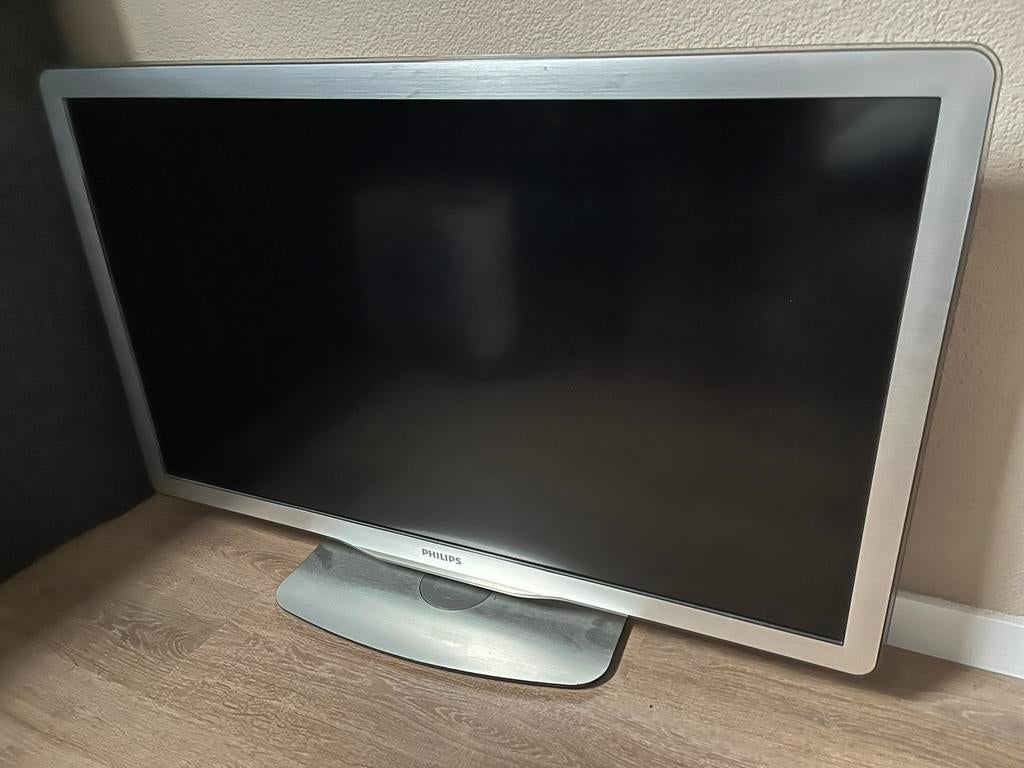 Philips ambilight LCD TV 42 inch / 107cm, Ophalen, Philips, Gebruikt, LCD