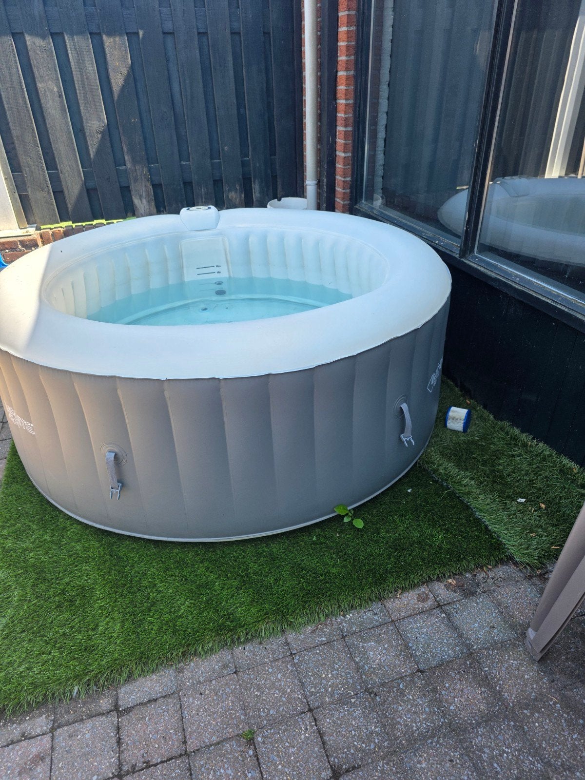 Opblaasbare Jacuzzi Infinite Spa Xtra - 4 personen, Ophalen, Minder dan 80 cm, Opblaaszwembad, Rond