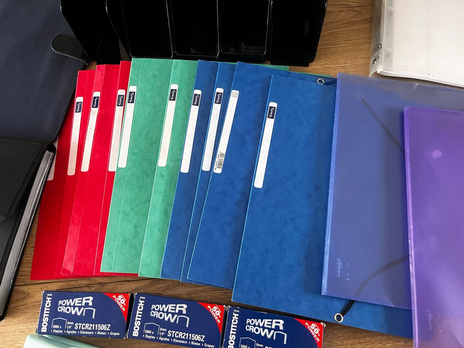 Kantoorbenodigdheden: mappen, nietjes, perforator, etc., Ophalen of Verzenden, Gebruikt
