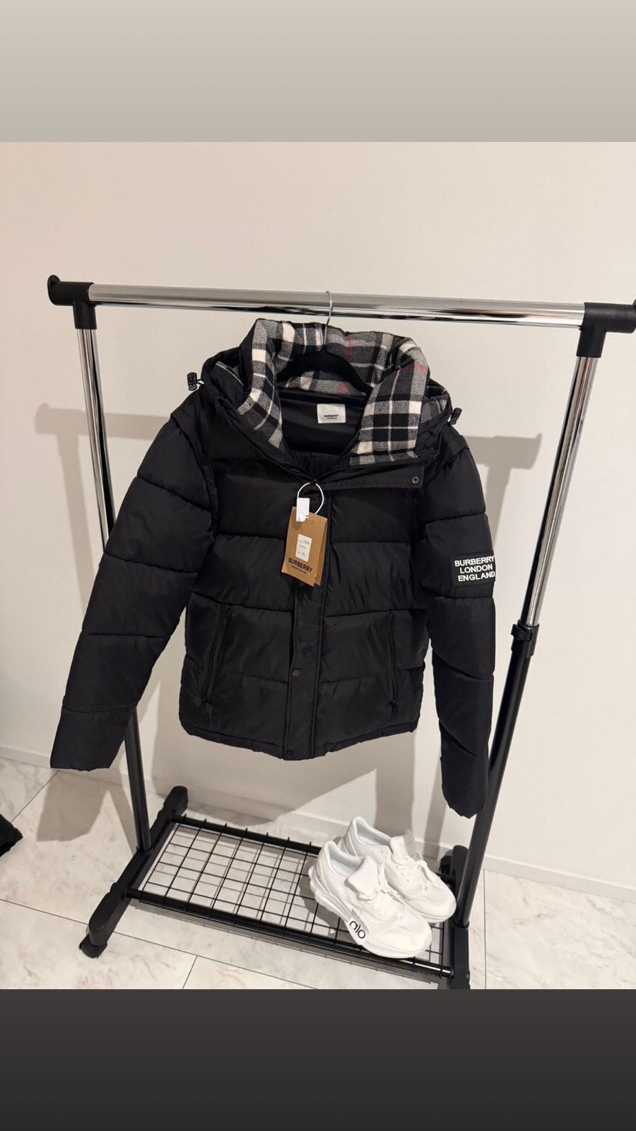 BurBerry winterjas/bodywamer |0684678952|, Ophalen of Verzenden, Nieuw