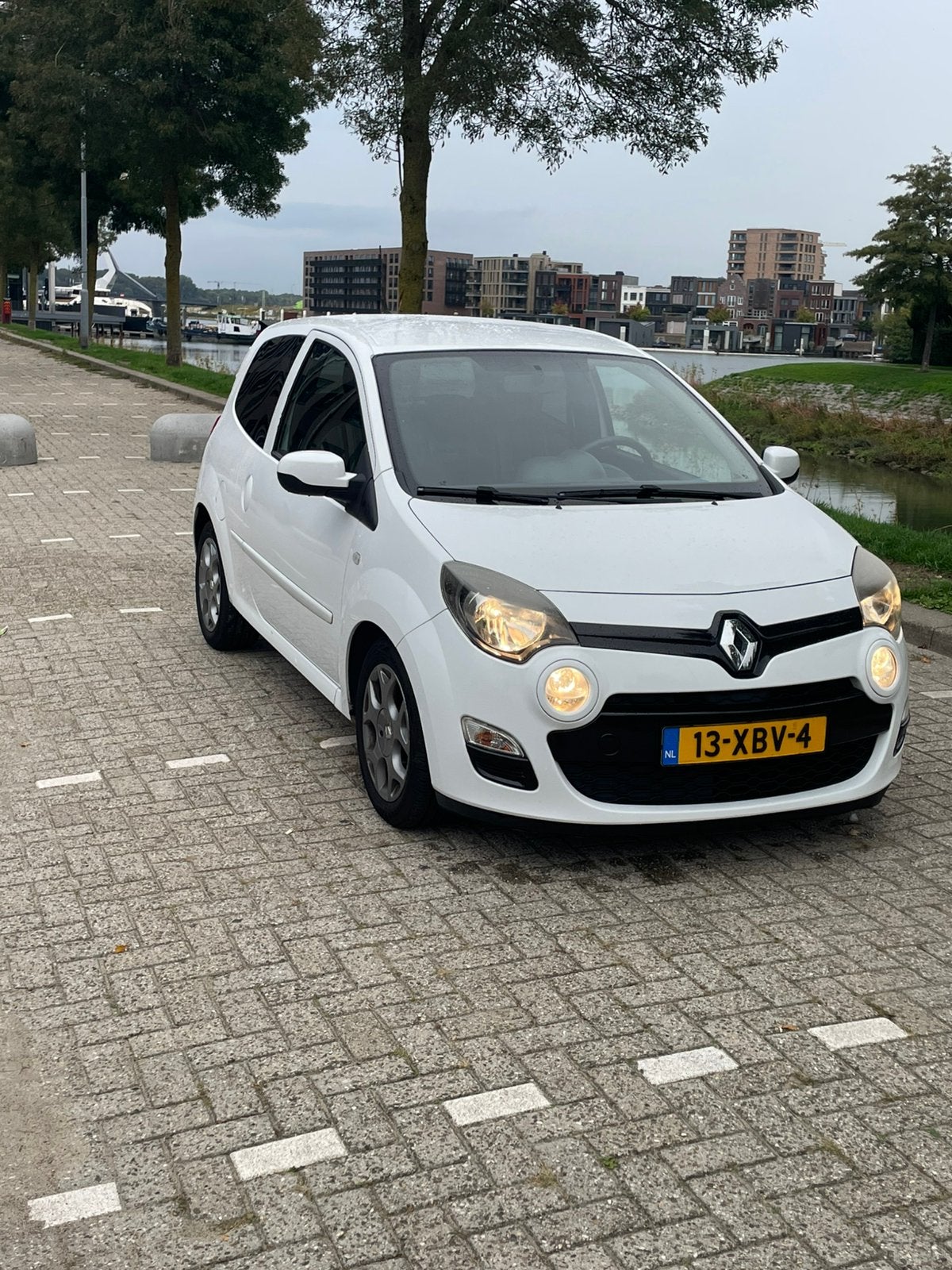Renault Twingo 1.2 16V 2012 Wit, Auto's, Voorwielaandrijving, 839 kg, Twingo, 74 pk