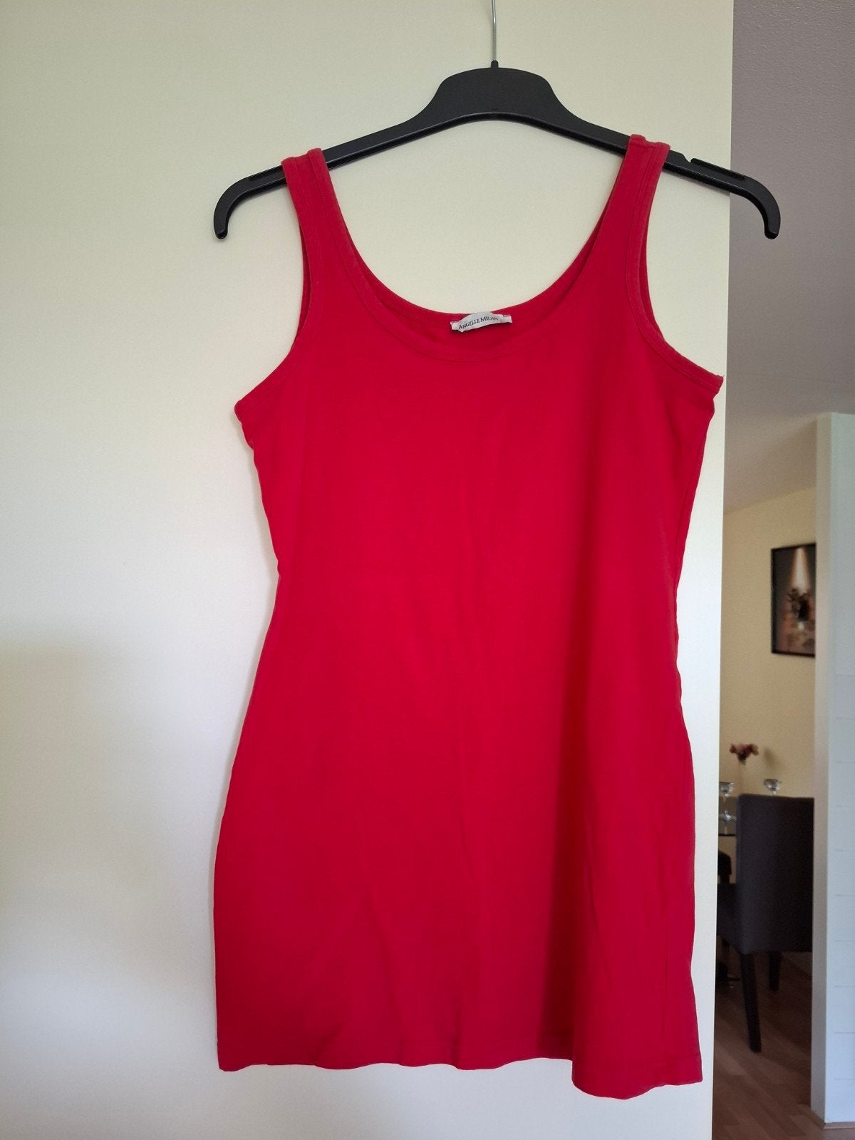 Rode top angelle milan maat 38/40 2 euro, Kleding | Dames, Maat 38/40 (M), Angelle Milan, Ophalen of Verzenden, Zo goed als nieuw