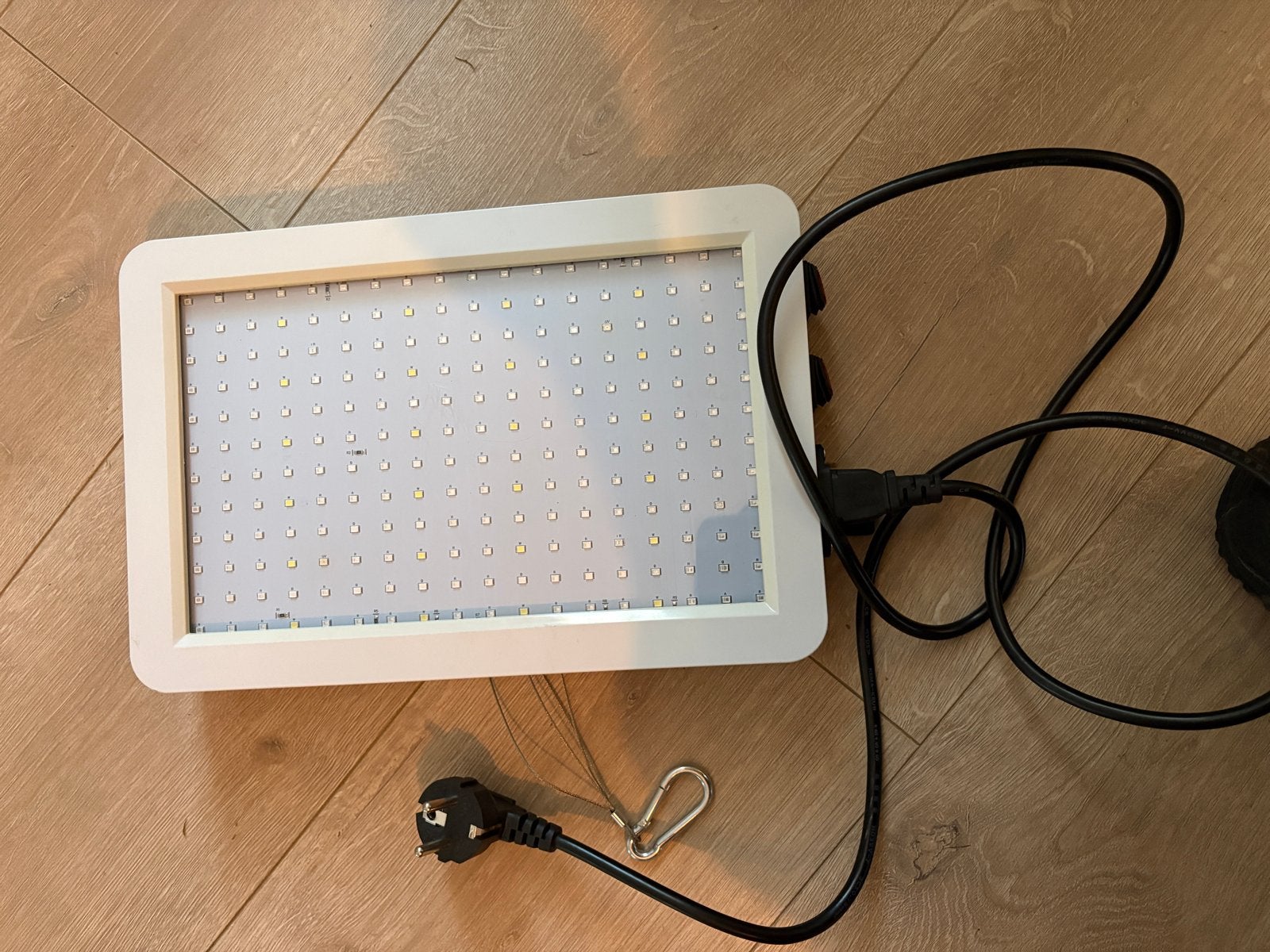 Zeer sterke LED kweeklamp met groei- en bloeistanden, Tuin en Terras, Kweekspullen, Ophalen of Verzenden, Gebruikt, Kweeklamp