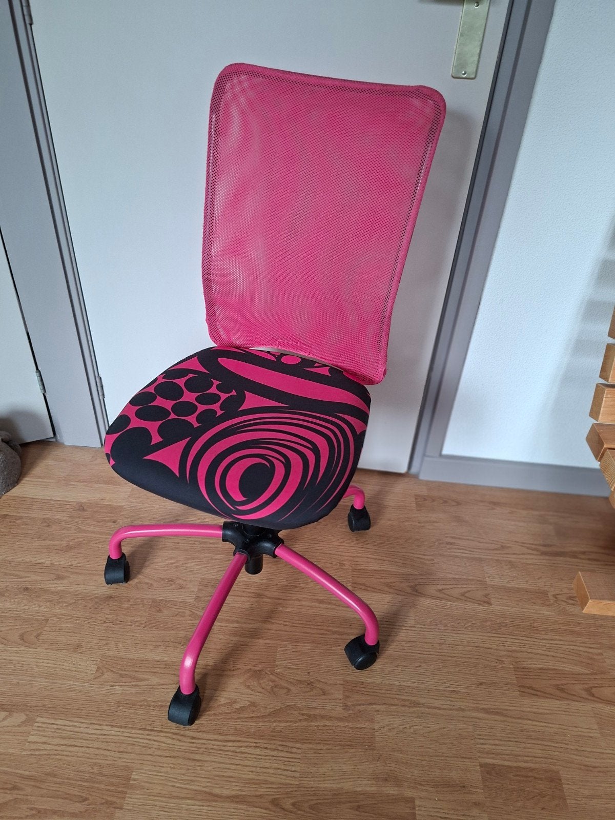 Roze bureaustoel met patroon, Ophalen, Gebruikt, Roze