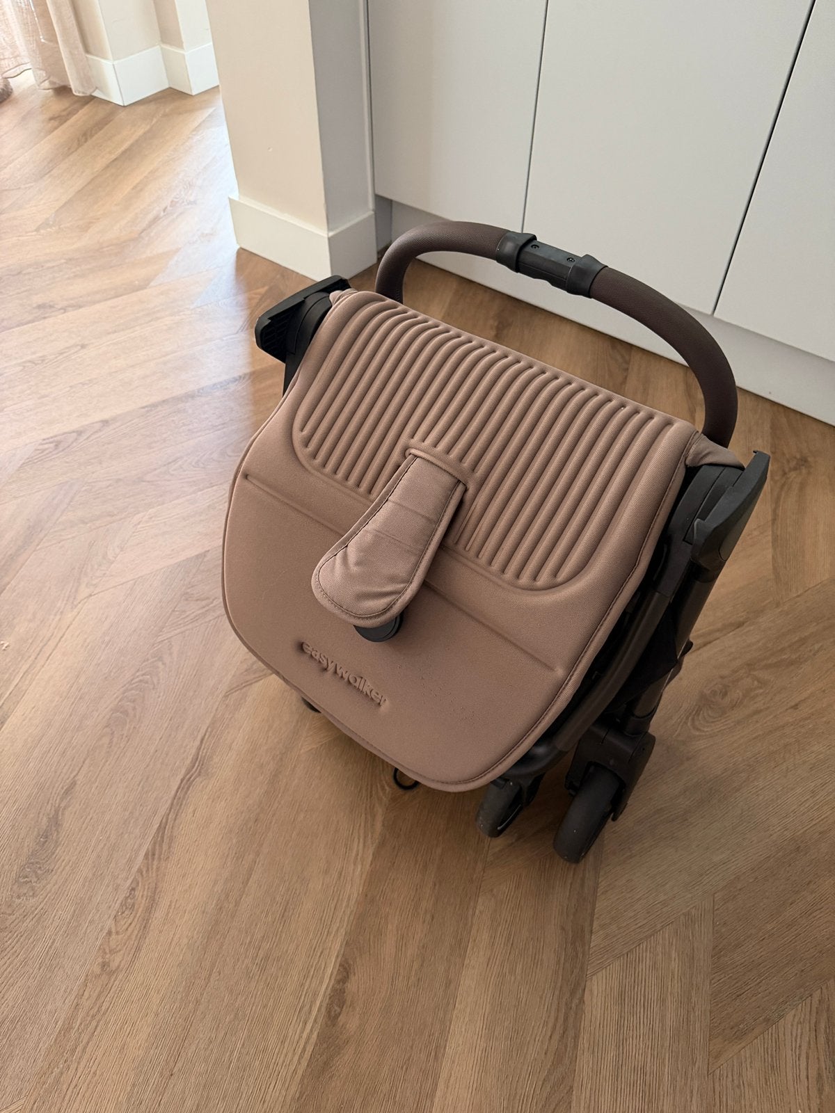 Easywalker Jackey NXT Mocha Brown +Regenhoes | mei’26, Ophalen, Zo goed als nieuw, Overige merken, Verstelbare rugleuning