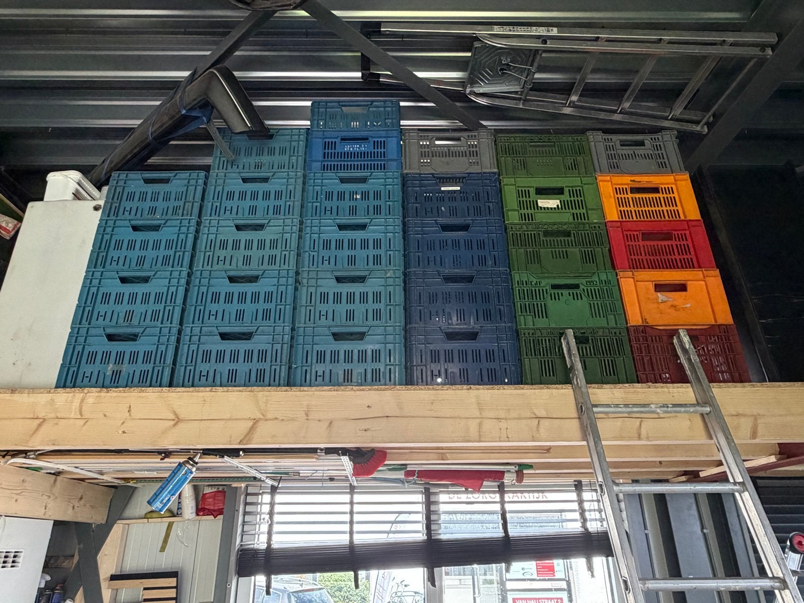 Diverse plastic kratten - Ideaal voor opslag en transport, Ophalen, Gebruikt, 40 tot 60 cm, 50 tot 75 cm