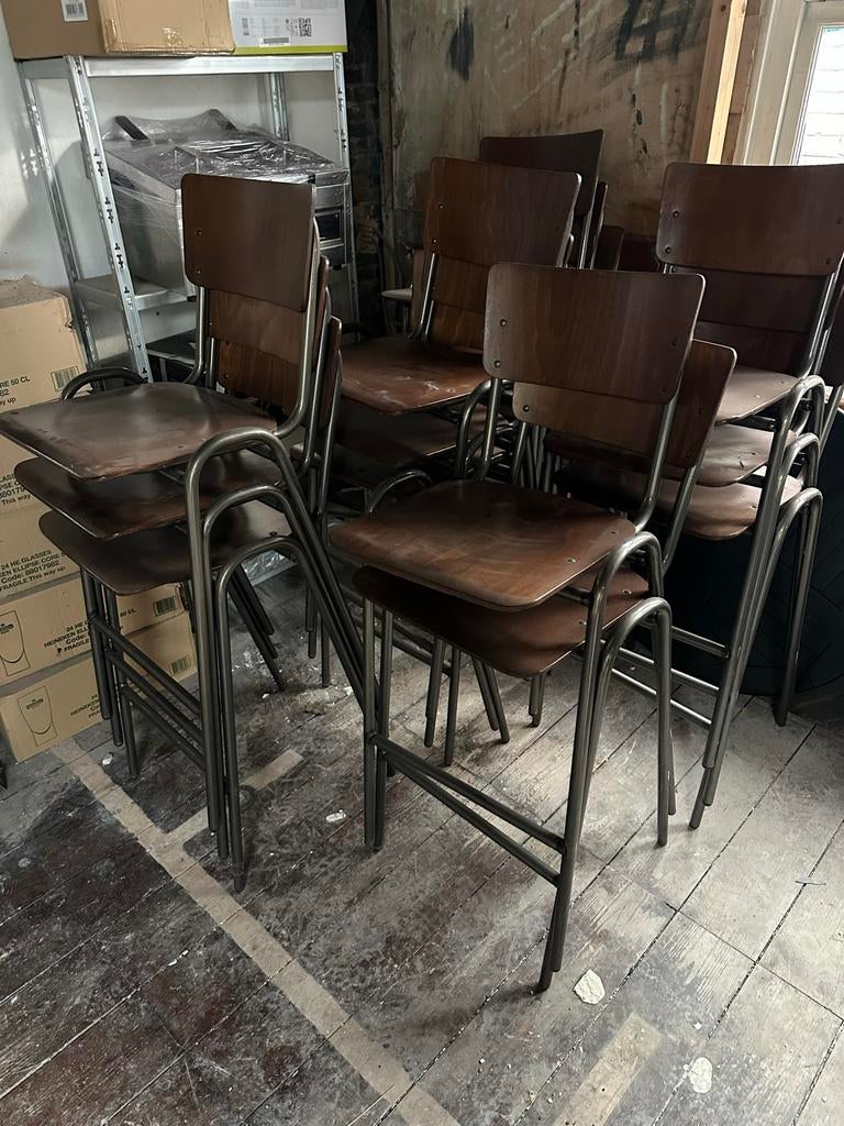 Vintage barkruk stapelbare schoolstoelen - Set van 14, Huis en Inrichting, Stoelen, Ophalen, Bruin, Zo goed als nieuw, Vijf, Zes of meer stoelen