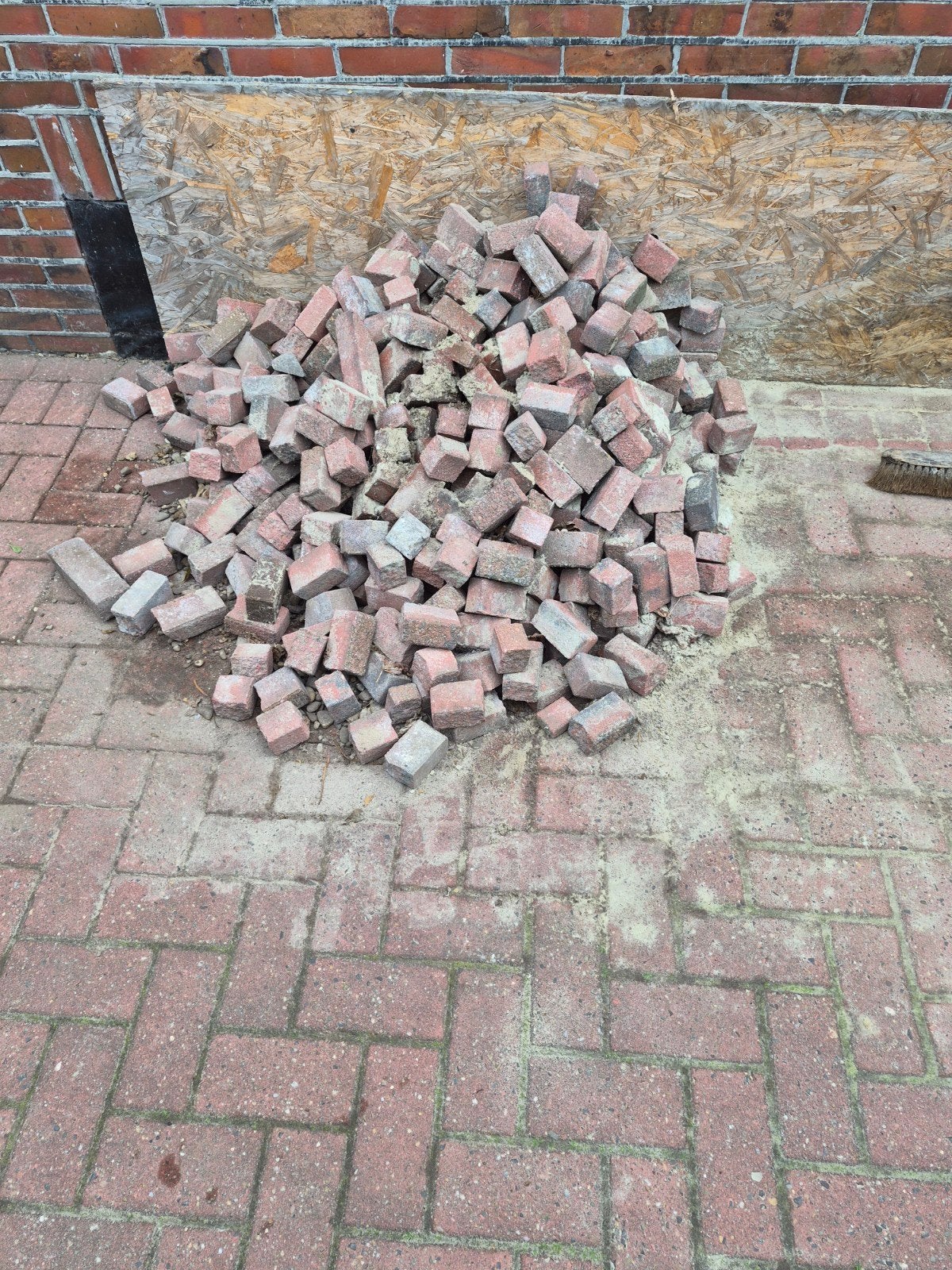 Gratis af te halen 3 kruiwagens klinker uit cirkel  van 1/4, Ophalen of Verzenden