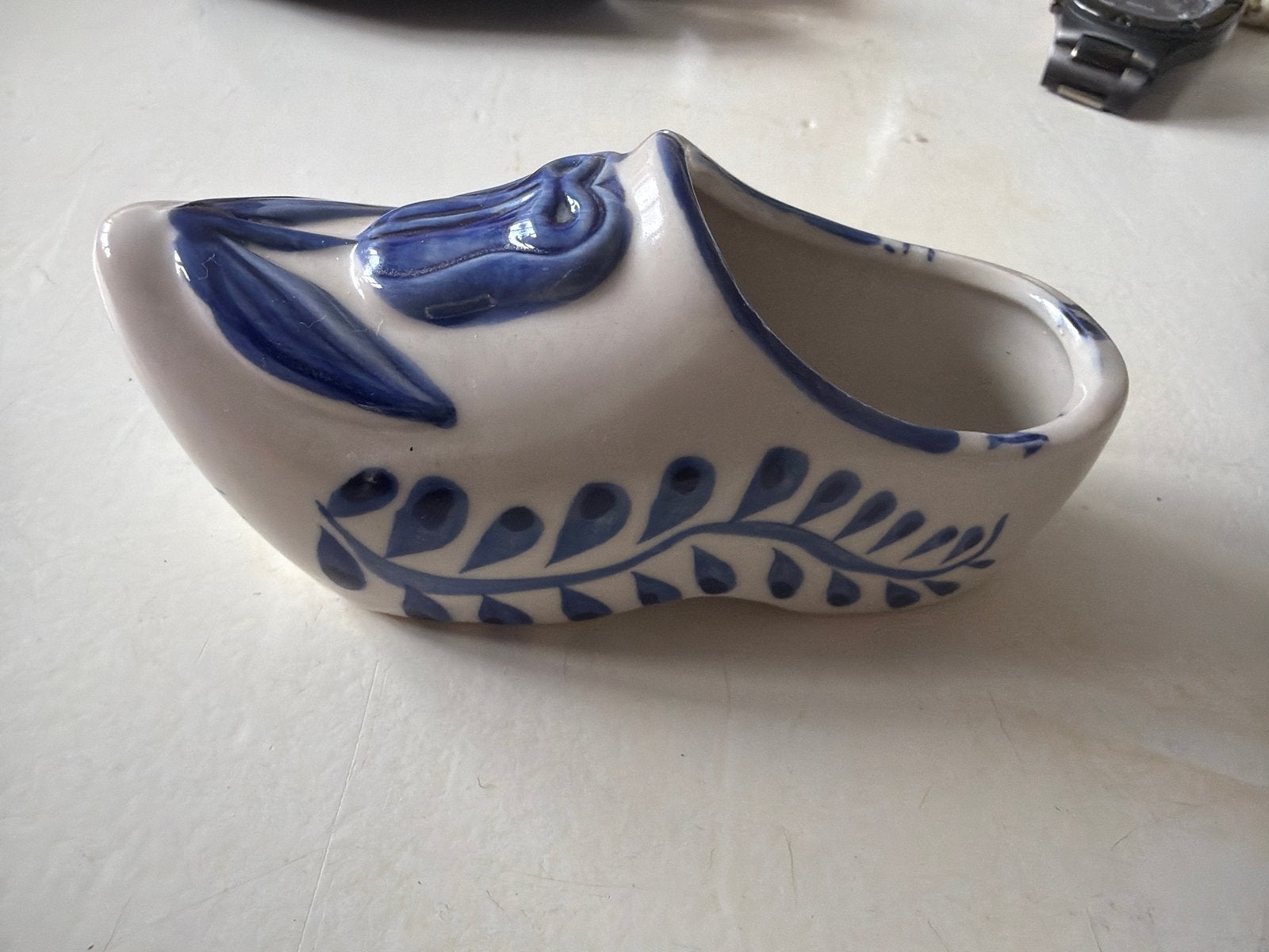 Delfts blauw klompje, handgeschilderd, Holland souvenir, Antiek en Kunst, Verzenden