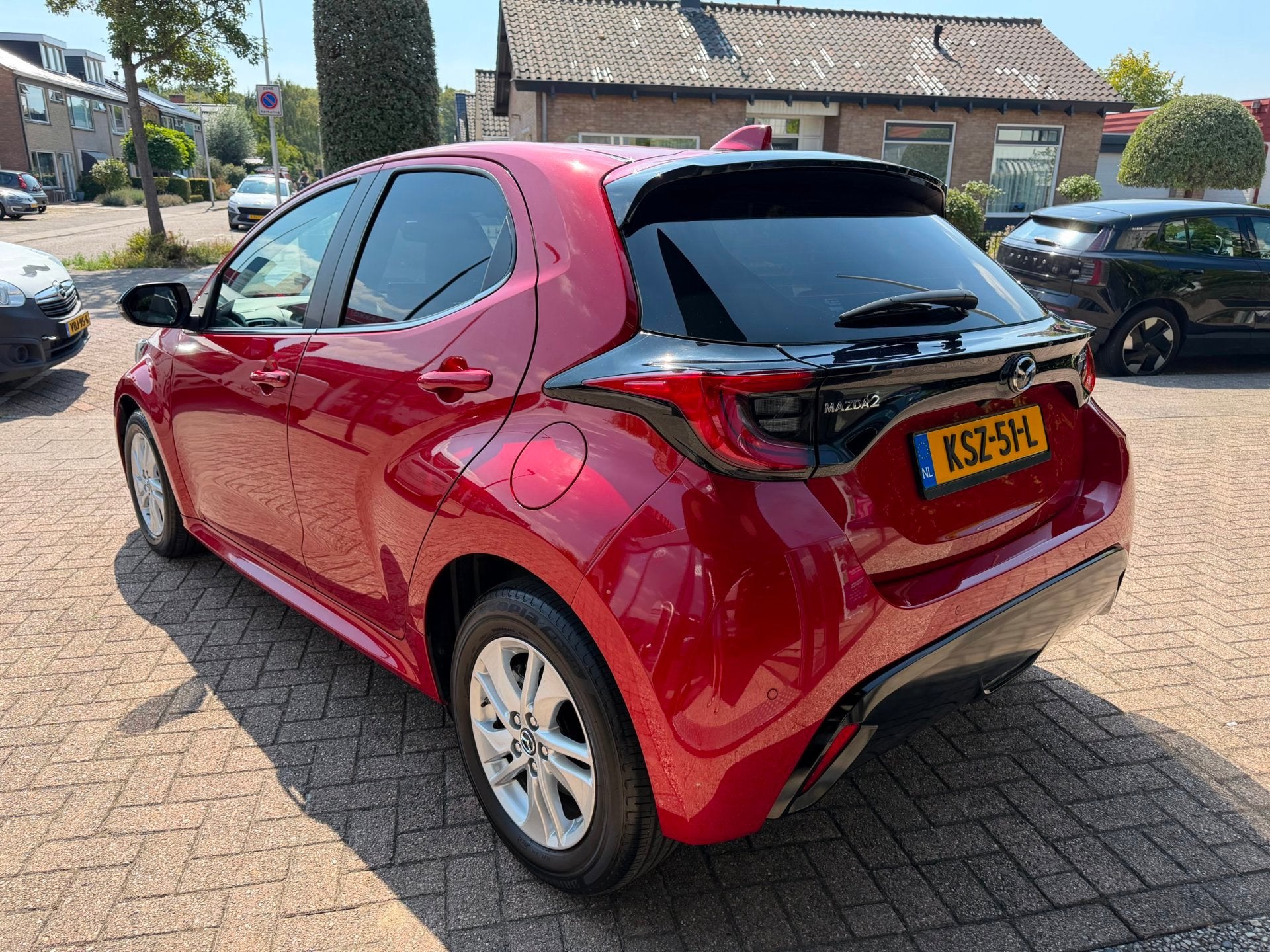 Mazda 2 Hybrid 1.5 Agile|Comfort & Safety Pakket|Leder|Stuur, Auto's, Dealer onderhouden, 450 kg, Gebruikt, Met garantie (alle)
