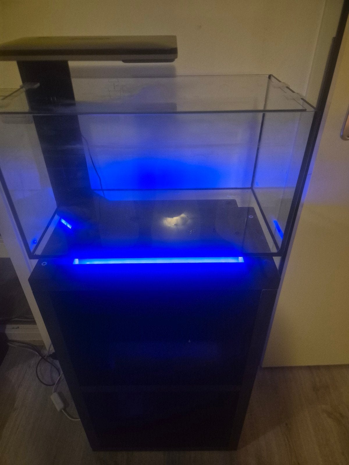 SuperFish Quadro  met meubel - bon, Dieren en Toebehoren, Vissen | Aquaria en Toebehoren, Ophalen, Leeg aquarium