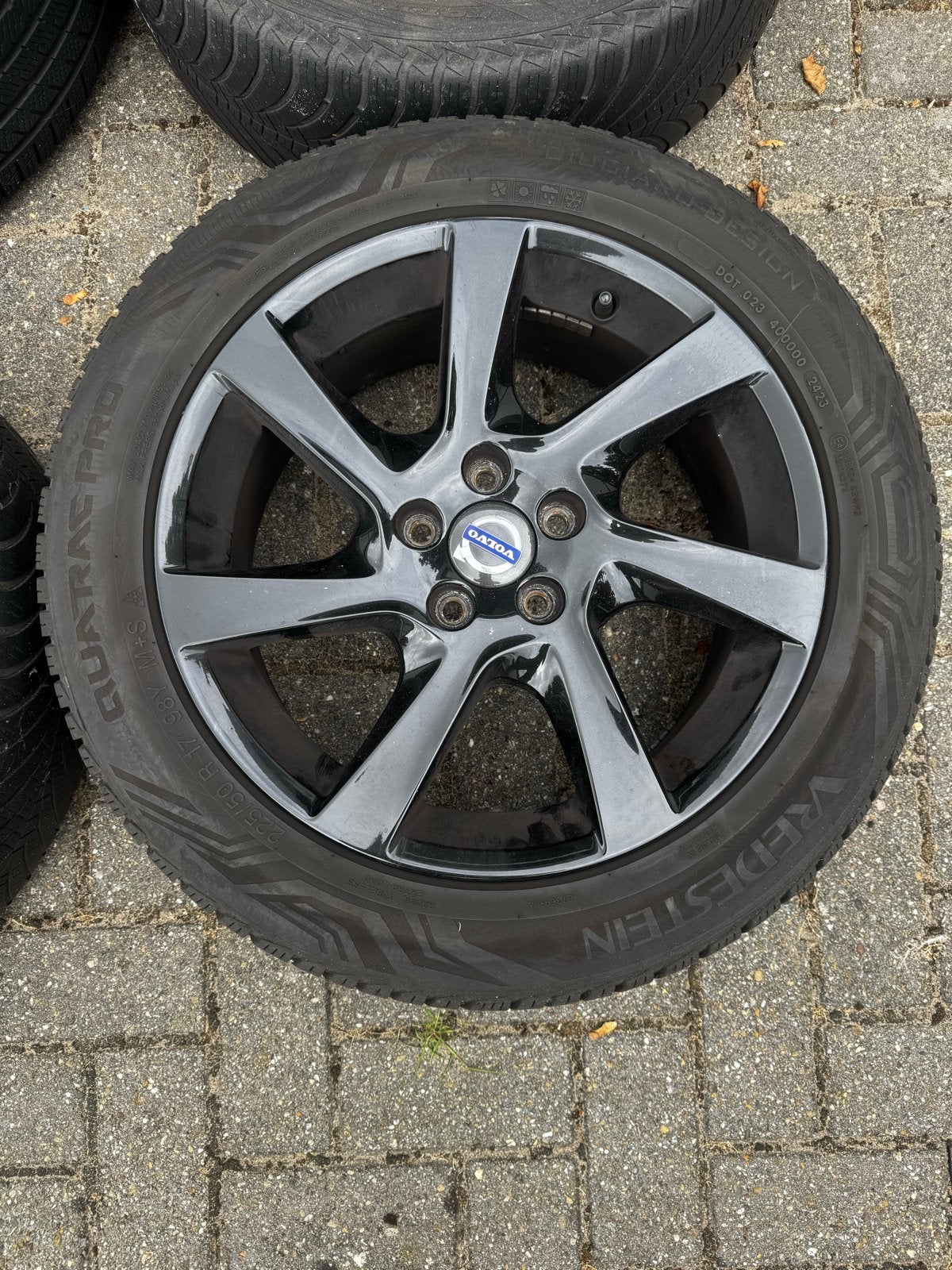 Velgen Volvo V70 17” (vanaf 2008) met All Season banden, Ophalen, Gebruikt, Banden en Velgen, 17 inch