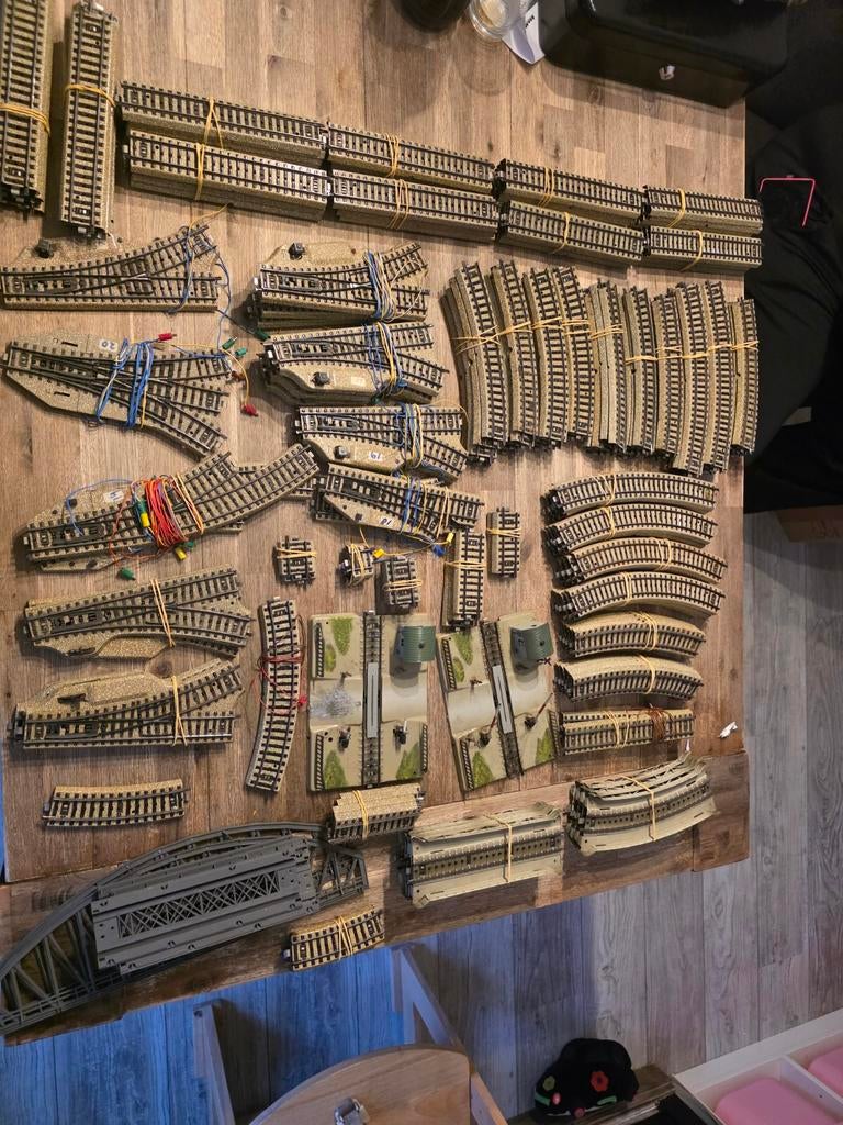 Marklin  m rails en brug, Hobby en Vrije tijd, Modeltreinen | H0, Wisselstroom, Gebruikt, Rails, Ophalen of Verzenden