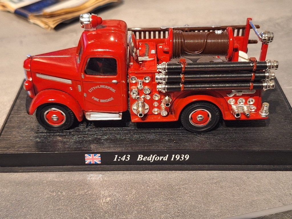 Miniatuur brandweerwagen - NIEUW - 1:43 - MINTSTAAT, Hobby en Vrije tijd, Modelbouw | Auto's en Voertuigen, Overige merken, Auto
