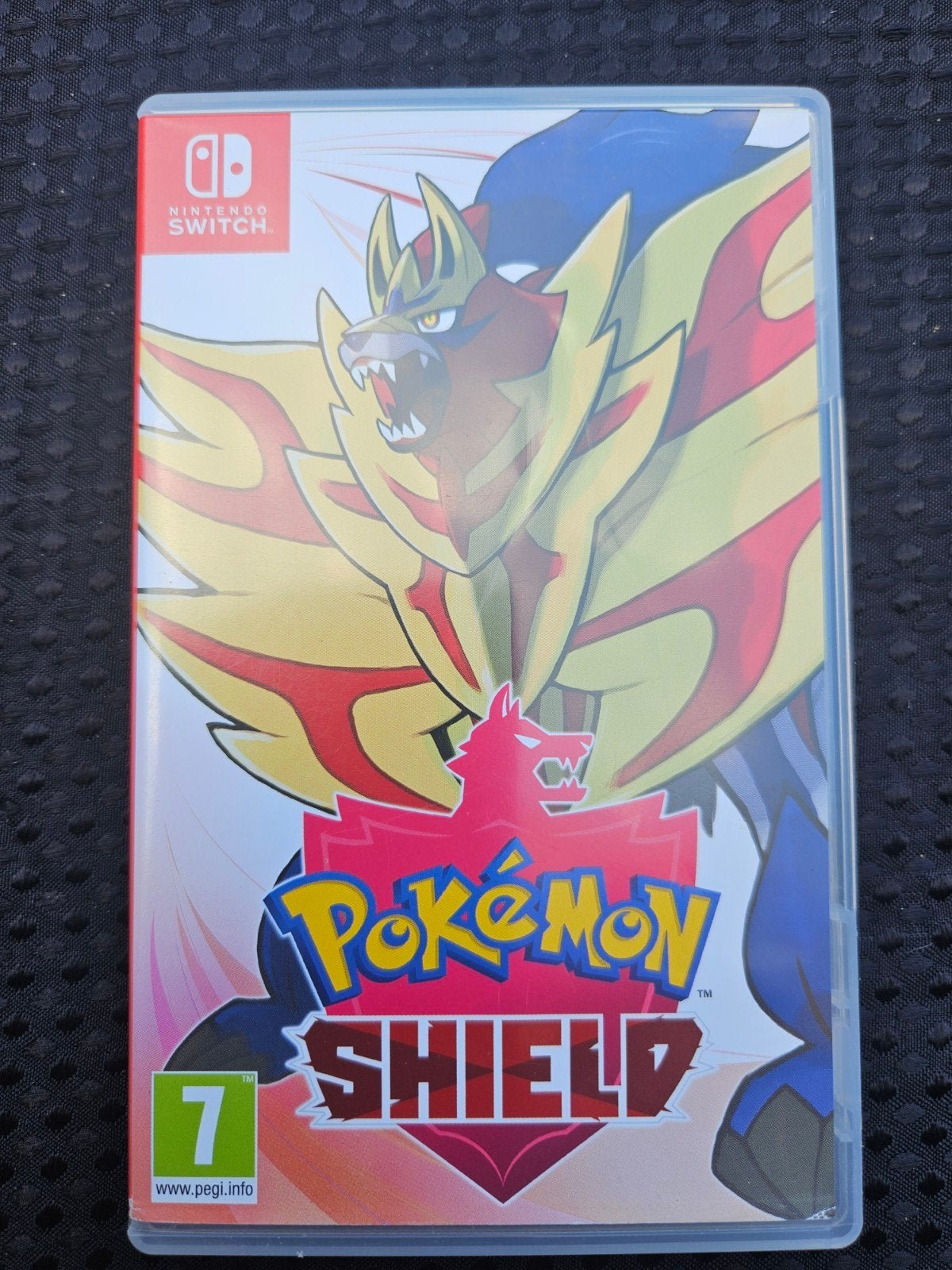 Pokémon Shield Nintendo Switch - Zo goed als nieuw, Spelcomputers en Games, Games | Nintendo Switch, Online, 1 speler, Ophalen of Verzenden