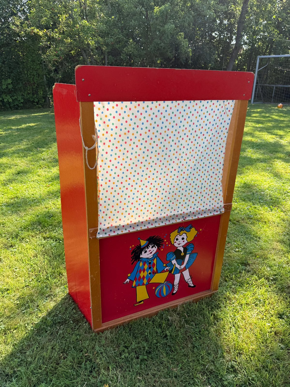 Houten poppenkast, Ophalen, Gebruikt