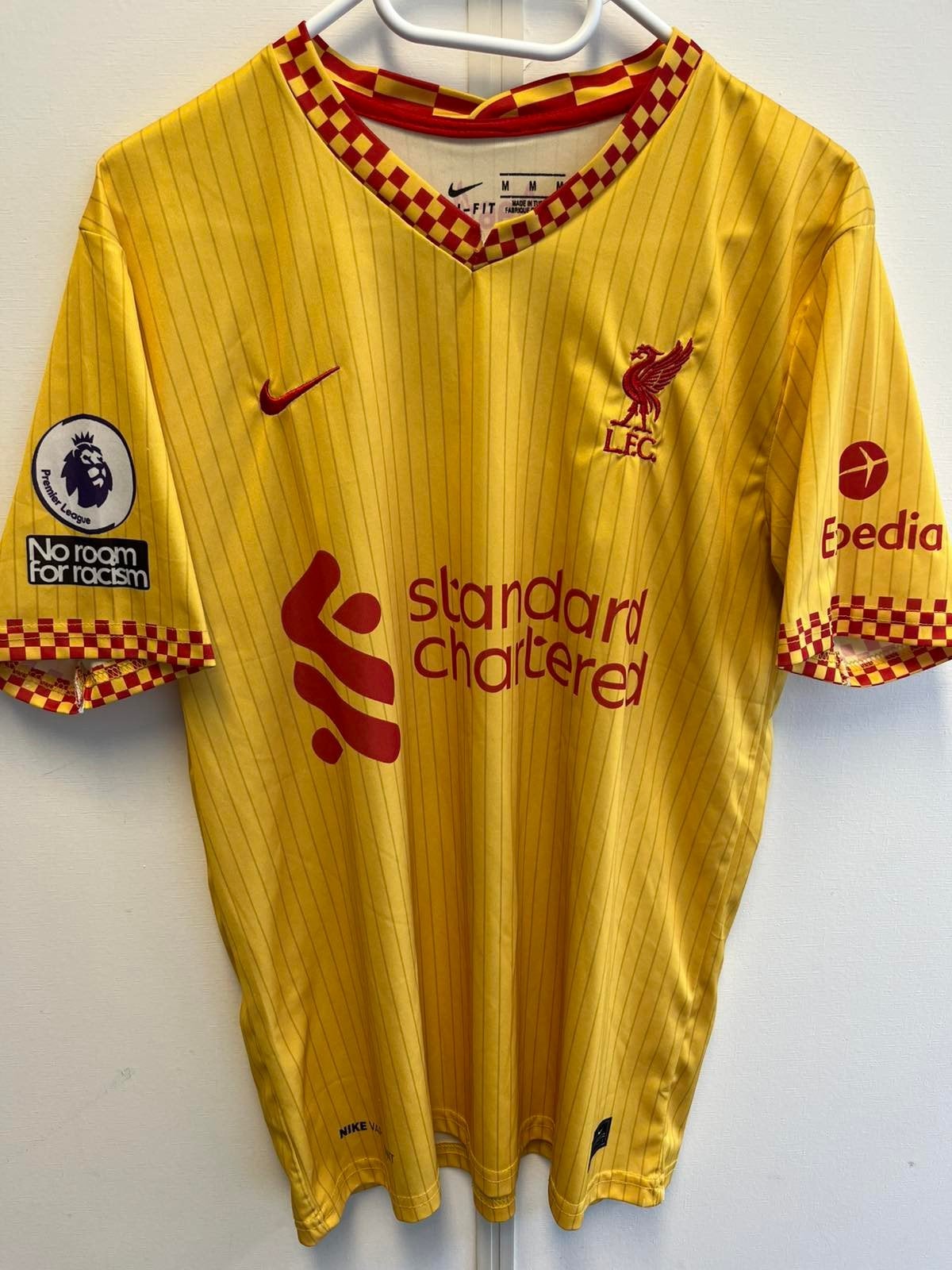 Liverpool Thuisshirt 2022/23 - Salah #11 (Maat M), Maat 48/50 (M), Geel, Nike, Ophalen of Verzenden