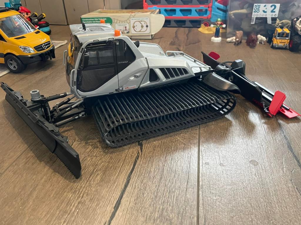 Bruder pistenbully 1:16 Prinoth Leitwolf, Ophalen of Verzenden, Zo goed als nieuw